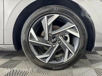 2025 Hyundai Elantra SEL Sport - miniatura 45
