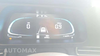 2025 Hyundai Elantra SEL Sport - miniatura 20