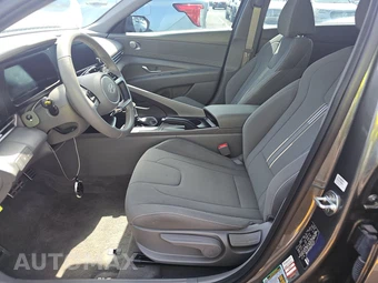 2025 Hyundai Elantra SEL Sport - miniatura 7