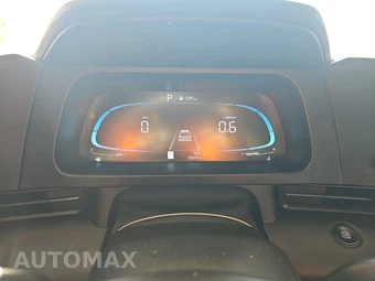 2025 Hyundai Elantra SEL Sport - miniatura 12