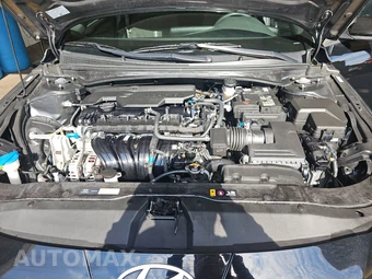 2025 Hyundai Elantra SEL Sport - miniatura 15
