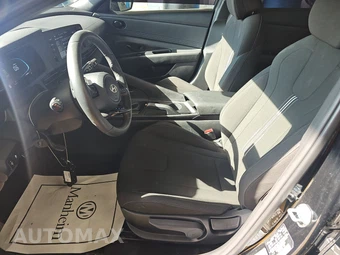 2025 Hyundai Elantra SEL Sport - miniatura 7