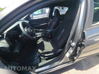 2025 Hyundai Elantra SEL Sport - miniatura 6