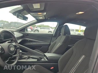 2025 Hyundai Elantra SEL Sport - miniatura 20