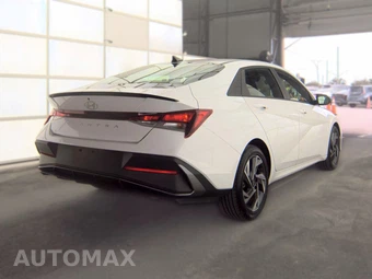 2025 Hyundai Elantra SEL Sport - miniatura 5
