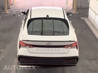 2025 Hyundai Elantra SEL Sport - miniatura 6