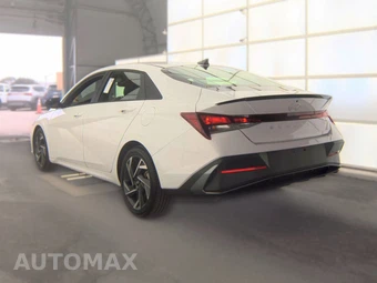 2025 Hyundai Elantra SEL Sport - miniatura 8