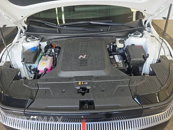 2025 Hyundai IONIQ 5 N - miniatura 16