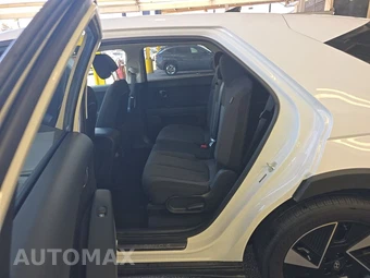 2025 Hyundai IONIQ 5 SE - miniatura 13