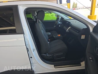 2025 Hyundai IONIQ 5 SE - miniatura 8