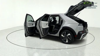 2025 Hyundai IONIQ 5 SE - miniatura 13