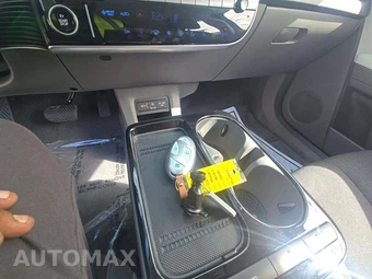 2025 Hyundai IONIQ 5 SE - miniatura 5