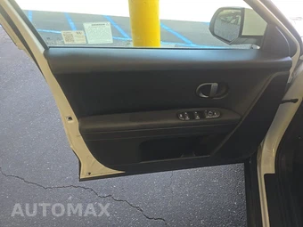2025 Hyundai IONIQ 5 SE - miniatura 9