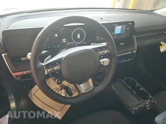 2025 Hyundai IONIQ 5 SE Standard Range - miniatura 10