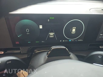 2025 Hyundai IONIQ 5 SE Standard Range - miniatura 12