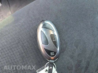 2025 Hyundai Kona N Line S - miniatura 8