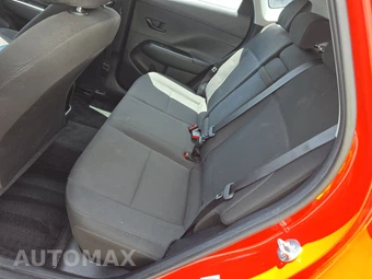 2025 Hyundai Kona SE - miniatura 13