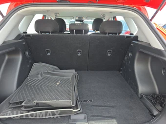 2025 Hyundai Kona SE - miniatura 16