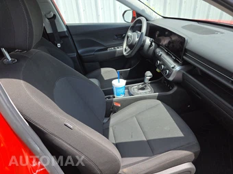 2025 Hyundai Kona SE - miniatura 8