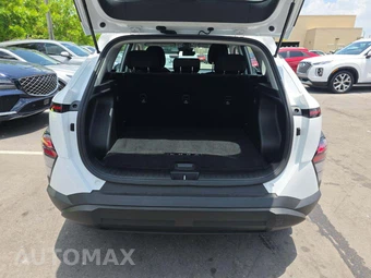 2025 Hyundai Kona SE - miniatura 14