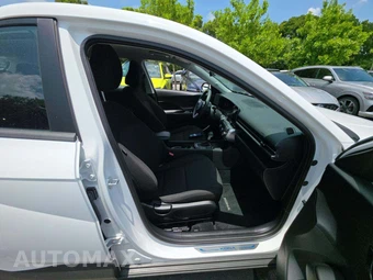 2025 Hyundai Kona SE - miniatura 18