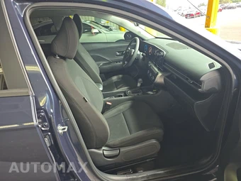 2025 Hyundai Kona SE - miniatura 8