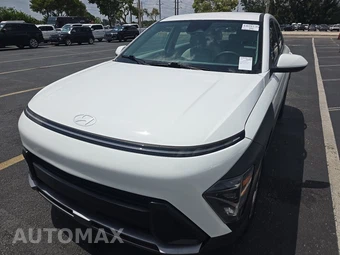 2025 Hyundai Kona SE