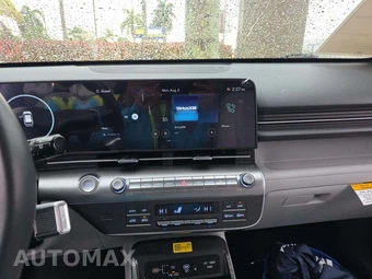 2025 Hyundai Kona SEL Convenience - miniatura 10