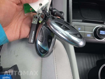 2025 Hyundai Kona SEL Convenience - miniatura 8