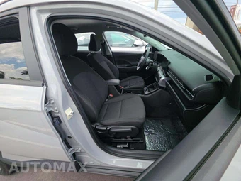 2025 Hyundai Kona SEL Convenience - miniatura 18