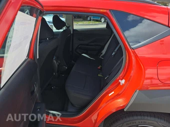 2025 Hyundai Kona SEL Convenience - miniatura 10