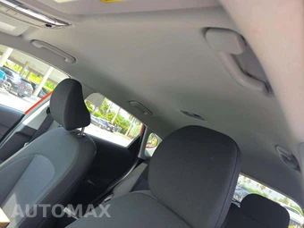 2025 Hyundai Kona SEL Convenience - miniatura 8