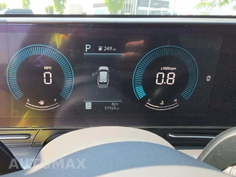 2025 Hyundai Kona SEL - miniatura 6