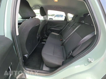 2025 Hyundai Kona SEL - miniatura 19