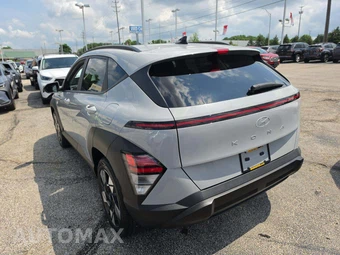 2025 Hyundai Kona SEL - miniatura 2