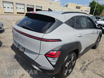 2025 Hyundai Kona SEL - miniatura 3