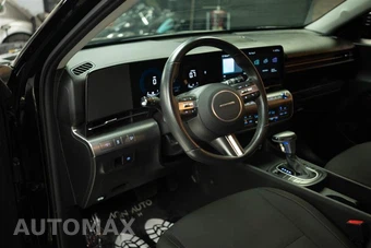 2025 Hyundai Kona SEL - miniatura 9