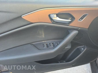 2025 Hyundai Kona SEL - miniatura 15