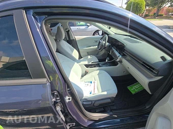 2025 Hyundai Kona SEL - miniatura 15