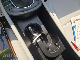 2025 Hyundai Kona SEL - miniatura 5