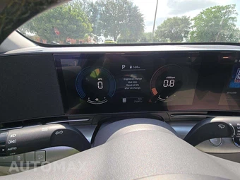 2025 Hyundai Kona SEL - miniatura 6