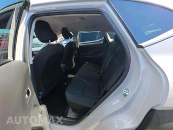 2025 Hyundai Kona SEL - miniatura 13