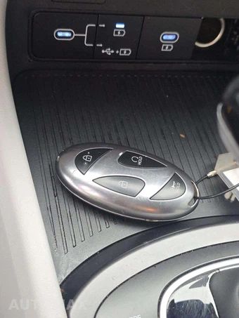 2025 Hyundai Kona SEL - miniatura 5