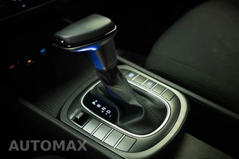 2025 Hyundai Kona SEL - miniatura 22