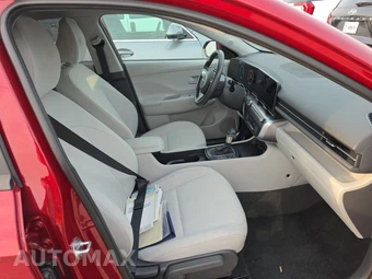2025 Hyundai Kona SEL - miniatura 8