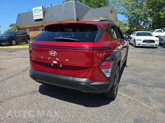 2025 Hyundai Kona SEL - miniatura 3