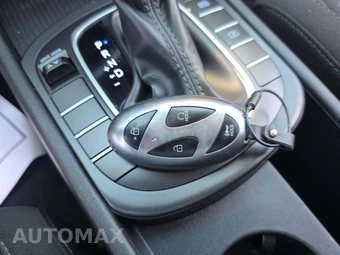 2025 Hyundai Kona SEL - miniatura 8
