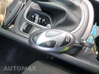 2025 Hyundai Kona SEL - miniatura 4