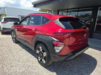 2025 Hyundai Kona SEL - miniatura 2