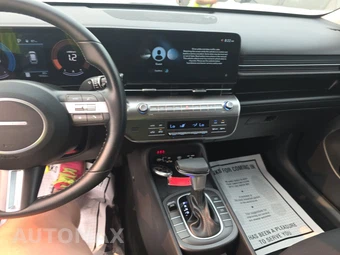 2025 Hyundai Kona SEL - miniatura 11